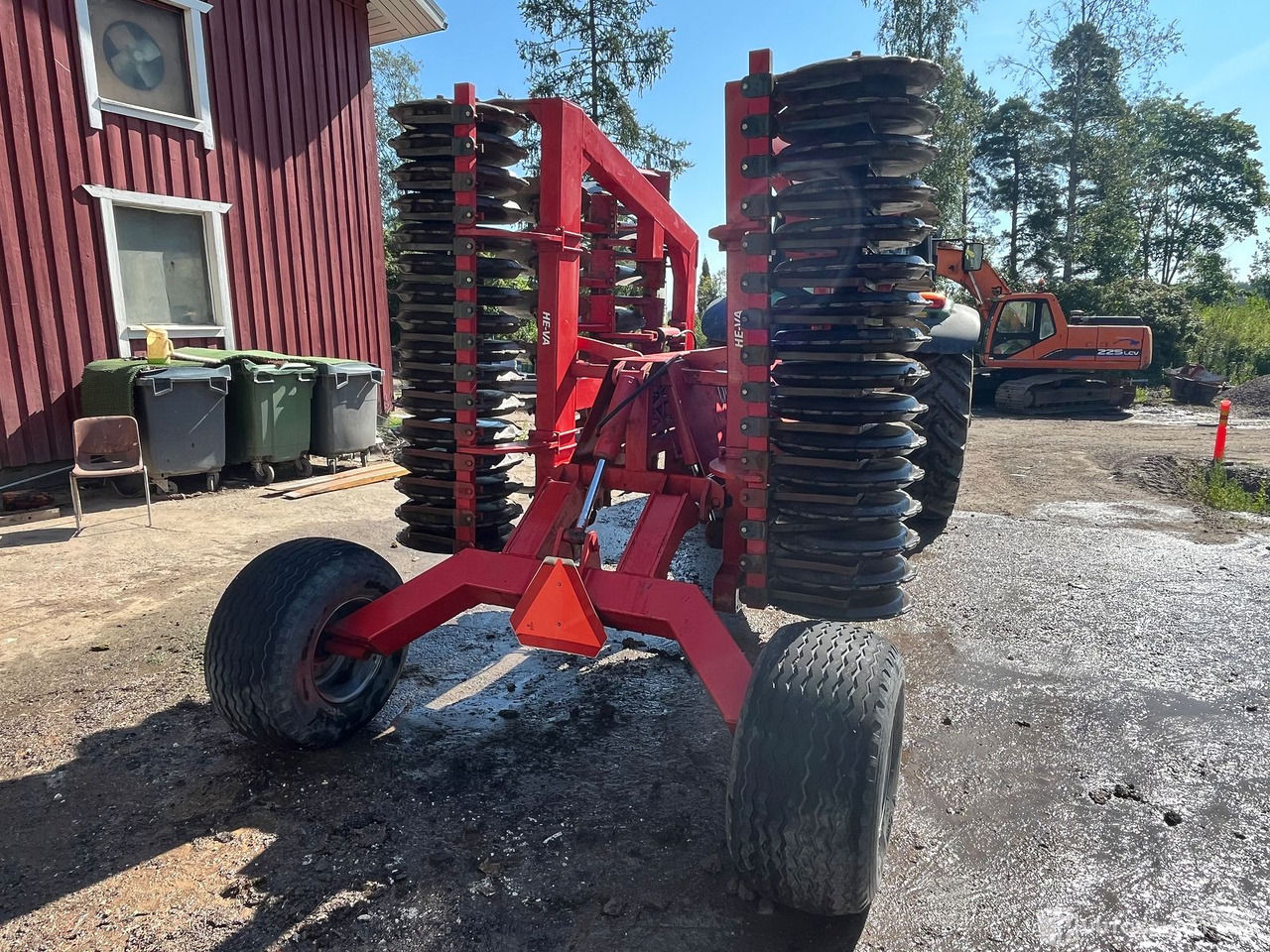 He-Va hydraulisesti nouseva lautasmuokkain, 2005, Sipoo - Övrig maskin: bild 4 He-Va hydraulisesti nouseva lautasmuokkain, 2005, Sipoo - Övrig maskin: bild 4