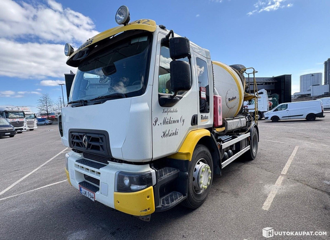 Renault D 18 WIDE, Concrete mixer truck, 2015, Helsinki - Betongbil: bild 1 Renault D 18 WIDE, Concrete mixer truck, 2015, Helsinki - Betongbil: bild 1