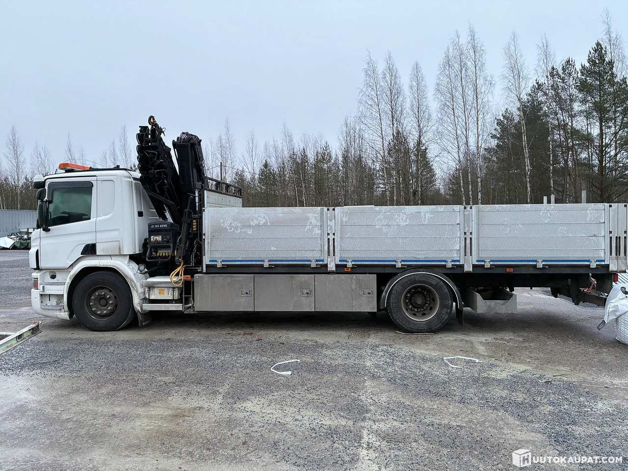 Scania P320, 2016 truck + Hiab crane, Tampere - Flakbil, Kranbil: bild 4 Scania P320, 2016 truck + Hiab crane, Tampere - Flakbil, Kranbil: bild 4
