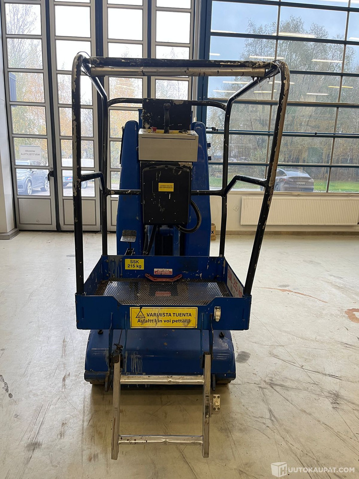 UpRight MB 26, 2002 Kuukulkija, Vantaa - Pelarlift: bild 3 UpRight MB 26, 2002 Kuukulkija, Vantaa - Pelarlift: bild 3