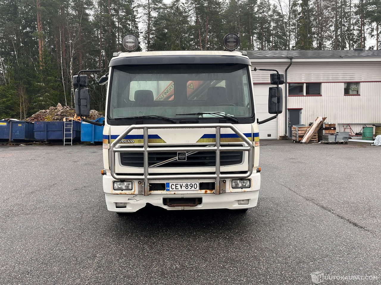 Volvo FL612-FL6H-42R/400, kuorma-auto nosturilla, 2001, Rusko - Flakbil, Kranbil: bild 2 Volvo FL612-FL6H-42R/400, kuorma-auto nosturilla, 2001, Rusko - Flakbil, Kranbil: bild 2