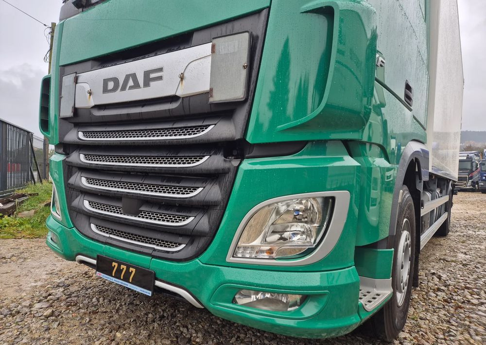DAF XF ORYGINALNY PRZEBIEG z Niemiec / TANDEM ZESTAW PRZEJAZDOWY Z WINDĄ - Lastbil med skåp: bild 5 DAF XF ORYGINALNY PRZEBIEG z Niemiec / TANDEM ZESTAW PRZEJAZDOWY Z WINDĄ - Lastbil med skåp: bild 5