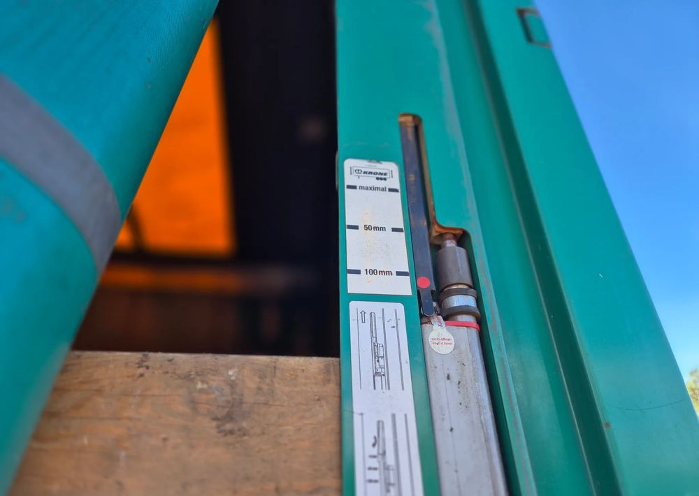 Krone BDE STANDARD PODNOSZONY DACH / z Niemiec PONADGABARYTY POSZERZANA OPONY 80% - Kapelltrailer: bild 5 Krone BDE STANDARD PODNOSZONY DACH / z Niemiec PONADGABARYTY POSZERZANA OPONY 80% - Kapelltrailer: bild 5