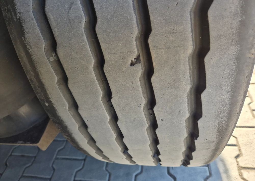 Krone BDE STANDARD PODNOSZONY DACH / z Niemiec PONADGABARYTY POSZERZANA OPONY 80% - Kapelltrailer: bild 4 Krone BDE STANDARD PODNOSZONY DACH / z Niemiec PONADGABARYTY POSZERZANA OPONY 80% - Kapelltrailer: bild 4