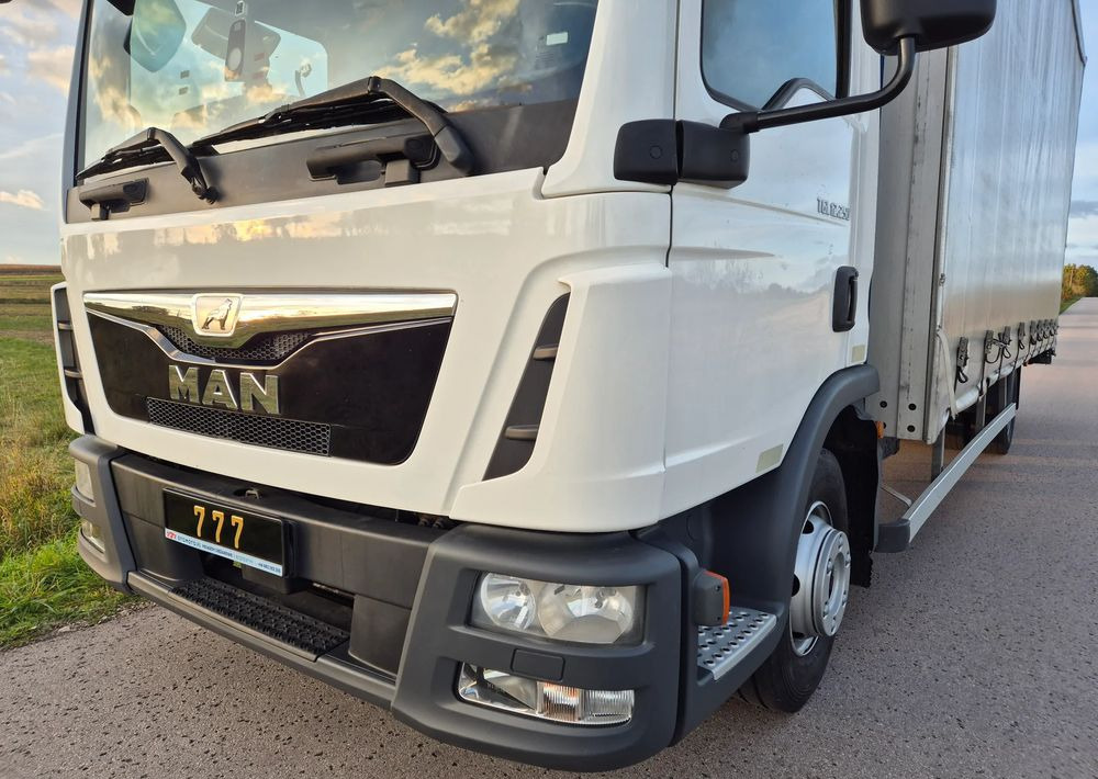 MAN TGL 12.250 6.2m 7.6m HAK AUTOMAT KLIMA 12000kg ESP EURO 6 mega / TOP STAN / okazja nauka jazdy MOŻLIWOŚĆ DOSTOSOWANIA elka - Kapellbil: bild 2 MAN TGL 12.250 6.2m 7.6m HAK AUTOMAT KLIMA 12000kg ESP EURO 6 mega / TOP STAN / okazja nauka jazdy MOŻLIWOŚĆ DOSTOSOWANIA elka - Kapellbil: bild 2