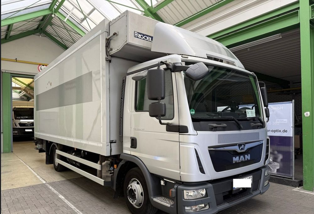 MAN TGL 12.250 6.3m AUTOMAT KLIMA z Niemiec ESP EURO 6 / 4.3 rozstaw / Chlodnia FRIGOBLOCK / TOP STAN / okazja nauka jazdy MOŻLIWOŚĆ DOSTOSOWANIA 12t - Kylbil lastbil: bild 1 MAN TGL 12.250 6.3m AUTOMAT KLIMA z Niemiec ESP EURO 6 / 4.3 rozstaw / Chlodnia FRIGOBLOCK / TOP STAN / okazja nauka jazdy MOŻLIWOŚĆ DOSTOSOWANIA 12t - Kylbil lastbil: bild 1