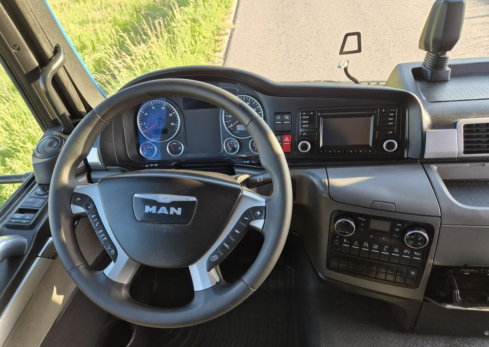 Kapellbil MAN TGL 12.250 cena za ZESTAW TANDEM UNIKAT przebieg z Niemiec MANUAL HAK / EURO 6 / przyczepa zestaw jumbo / opony 80%: bild 11 Kapellbil MAN TGL 12.250 cena za ZESTAW TANDEM UNIKAT przebieg z Niemiec MANUAL HAK / EURO 6 / przyczepa zestaw jumbo / opony 80%: bild 11