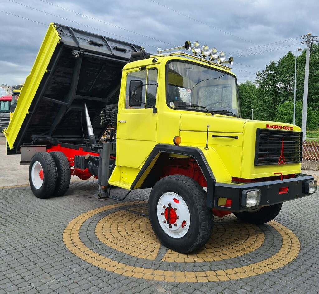 IVECO MAGIRUS STRALIS kiper 4x4 + HDS - Tippbil lastbil, Kranbil: bild 1 IVECO MAGIRUS STRALIS kiper 4x4 + HDS - Tippbil lastbil, Kranbil: bild 1