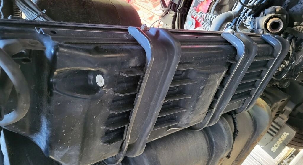 Scania R Euro6 2173147 2140807 Scania R Euro6 2173147 2140807 truck - AdBlue tank för Lastbil: bild 4 Scania R Euro6 2173147 2140807 Scania R Euro6 2173147 2140807 truck - AdBlue tank för Lastbil: bild 4