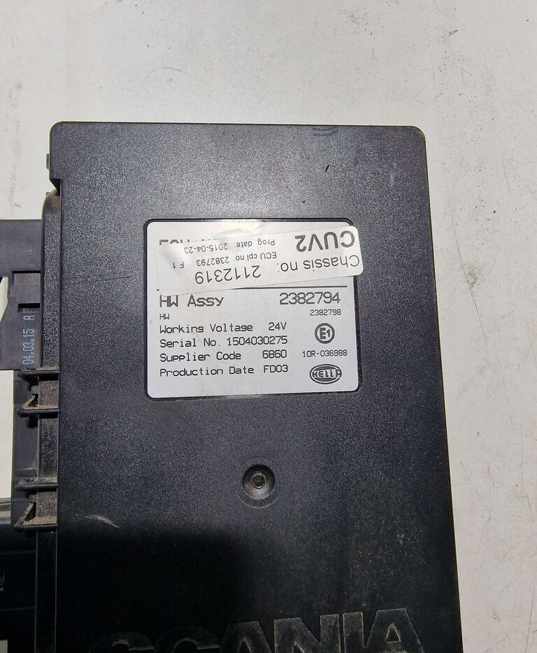 Scania Sterownik Świateł CUV2 R EURO6 2382793 Scania Sterownik Świateł CUV2 Scania R EURO6 2382793 truck - Kontrollenhet för Lastbil: bild 3 Scania Sterownik Świateł CUV2 R EURO6 2382793 Scania Sterownik Świateł CUV2 Scania R EURO6 2382793 truck - Kontrollenhet för Lastbil: bild 3