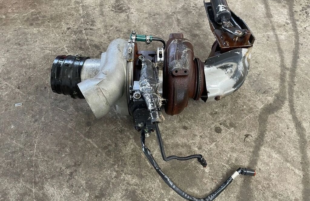 Scania Turbina R V8 Scania Turbina Scania R V8 truck - Turbo för Lastbil: bild 3 Scania Turbina R V8 Scania Turbina Scania R V8 truck - Turbo för Lastbil: bild 3