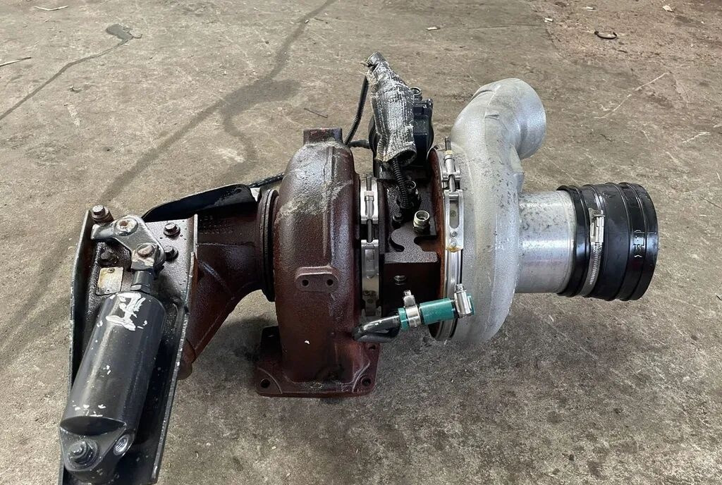 Scania Turbina R V8 Scania Turbina Scania R V8 truck - Turbo för Lastbil: bild 4 Scania Turbina R V8 Scania Turbina Scania R V8 truck - Turbo för Lastbil: bild 4