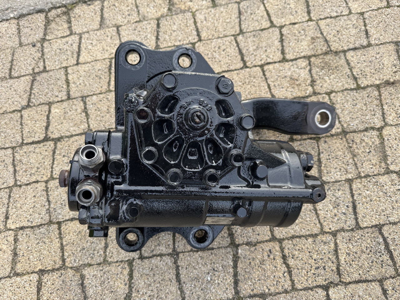 Ford F-Max 500 - Rattstång: bild 1 Ford F-Max 500 - Rattstång: bild 1