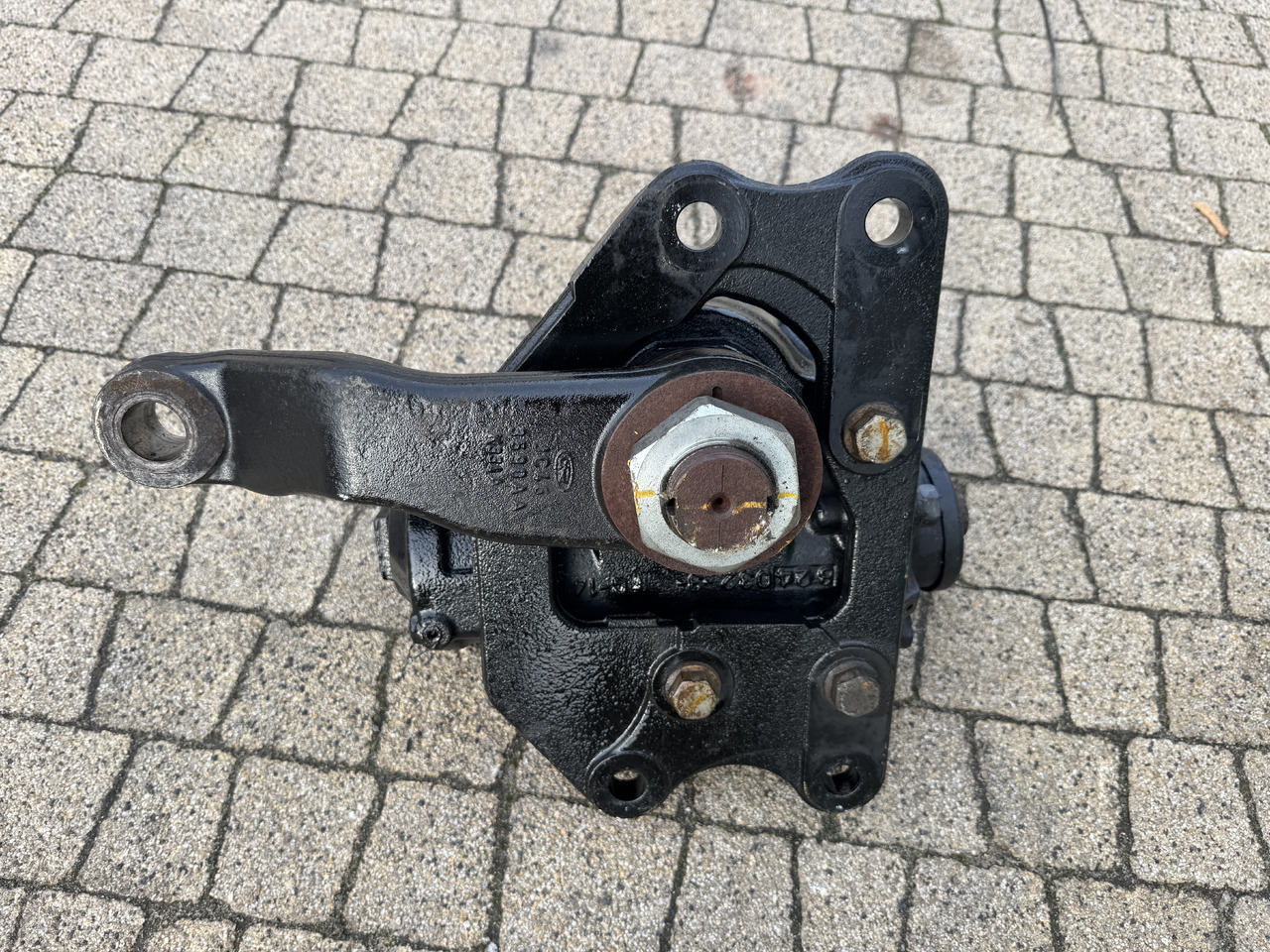 Ford F-Max 500 - Rattstång: bild 5 Ford F-Max 500 - Rattstång: bild 5