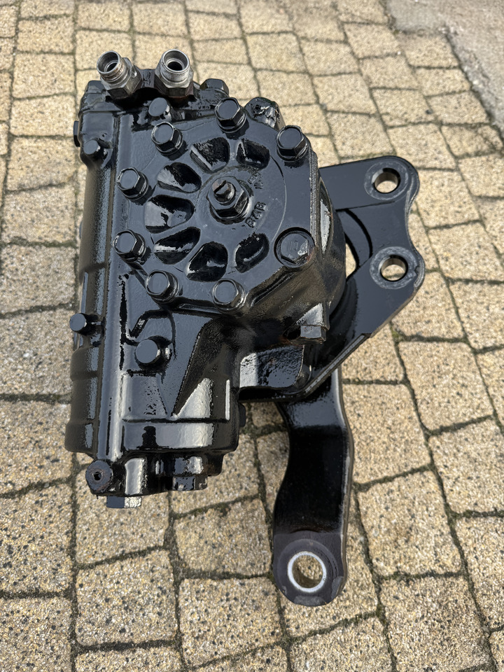 Ford F-Max 500 - Rattstång: bild 4 Ford F-Max 500 - Rattstång: bild 4