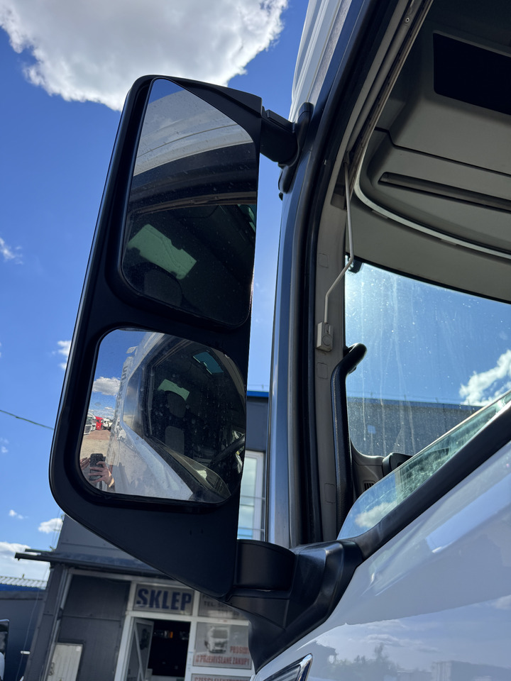 Ford F-Max - Backspegel: bild 2 Ford F-Max - Backspegel: bild 2