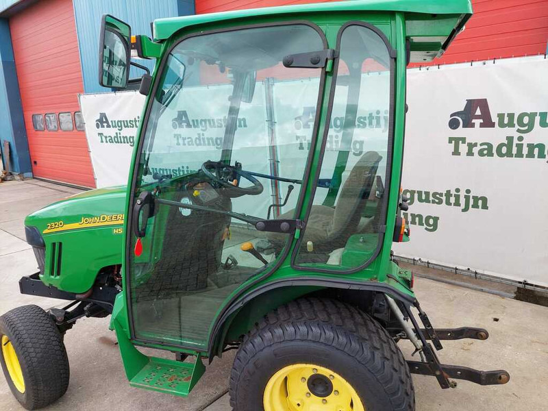 John Deere 2320 - Minitraktor: bild 2 John Deere 2320 - Minitraktor: bild 2