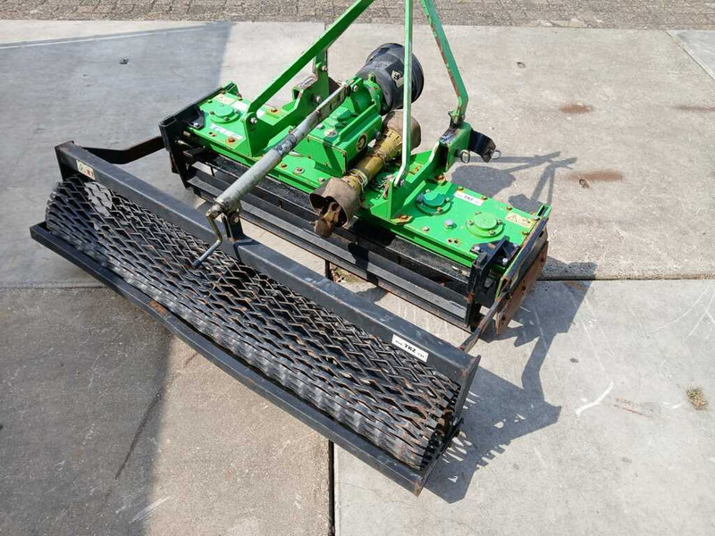 Trer MTZ 135 - Rotorharv: bild 5 Trer MTZ 135 - Rotorharv: bild 5