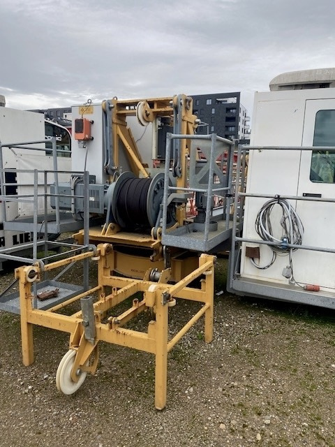 LIEBHERR 85EC-BFr.Tronic - Tornkran: bild 1 LIEBHERR 85EC-BFr.Tronic - Tornkran: bild 1