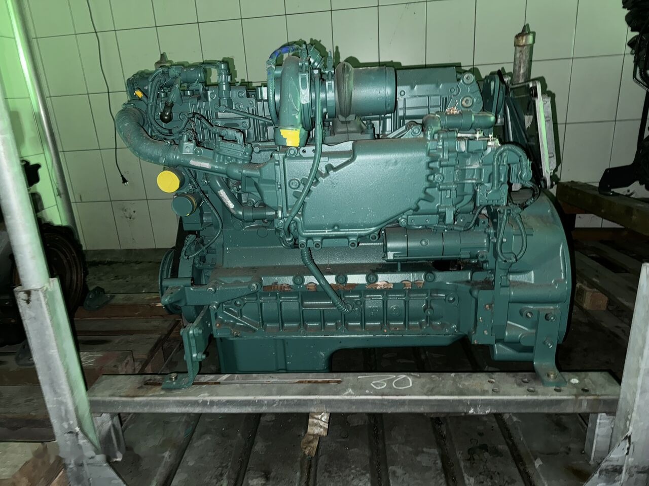 Volvo D6J rok 2018 - Motor för Grävmaskin: bild 2 Volvo D6J rok 2018 - Motor för Grävmaskin: bild 2