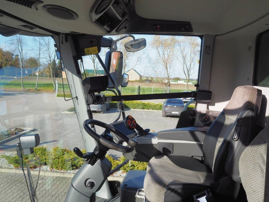 Claas Lexion 770TT 4x4 + V1200 - Skördetröska: bild 5 Claas Lexion 770TT 4x4 + V1200 - Skördetröska: bild 5