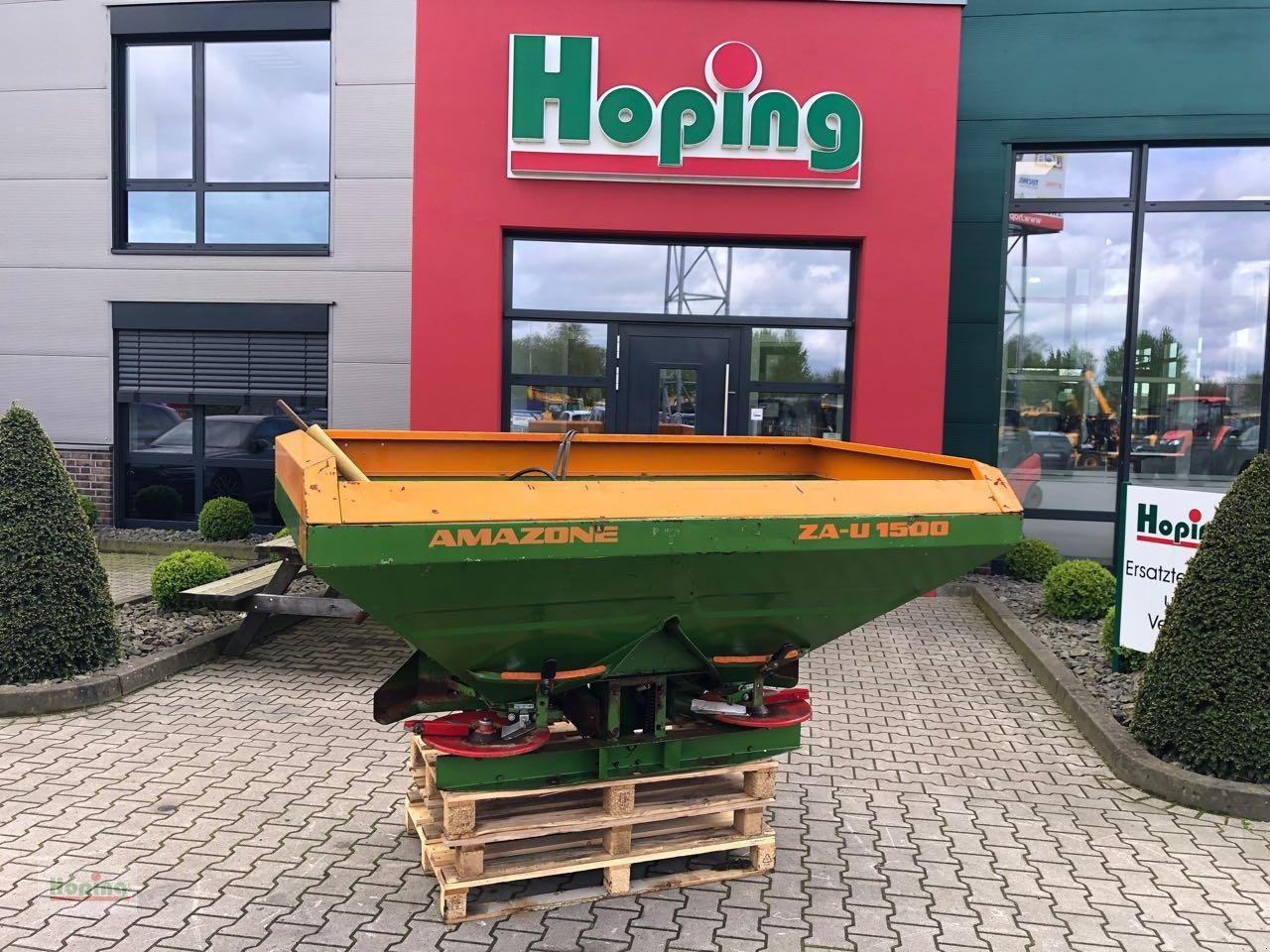 Amazone ZAU 1500 - Mineralgödselspridare: bild 1 Amazone ZAU 1500 - Mineralgödselspridare: bild 1