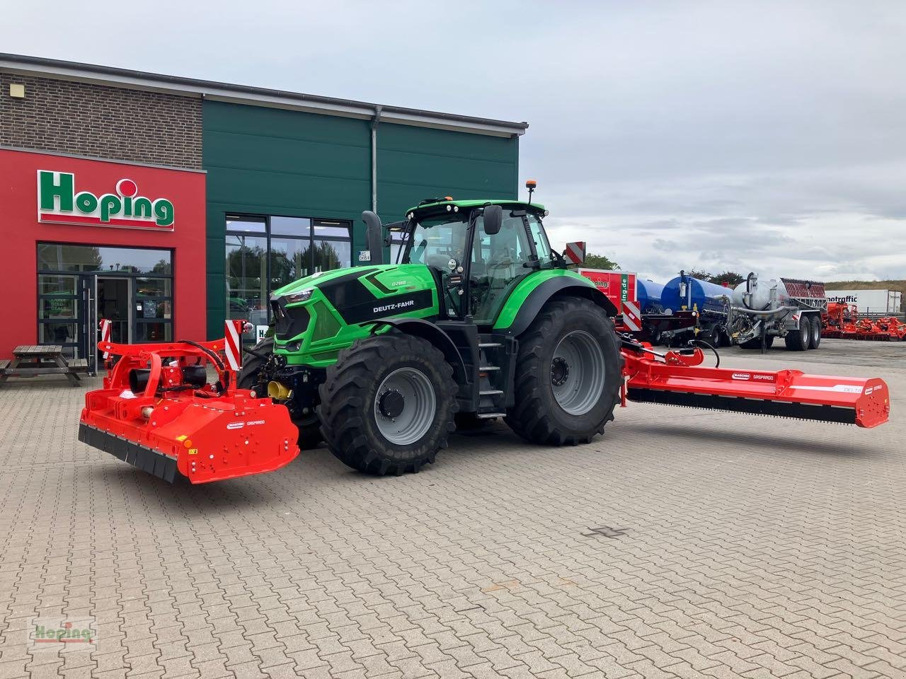 Maschio Butterfly-Mulcher Delta 830 und Front-Mulcher Bufalo 280 - Slagklippare/ Slagslåtter: bild 1 Maschio Butterfly-Mulcher Delta 830 und Front-Mulcher Bufalo 280 - Slagklippare/ Slagslåtter: bild 1