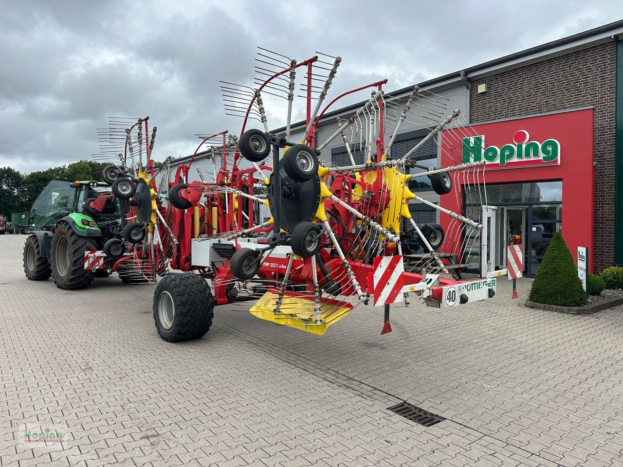 Pöttinger TOP 1252 C - Hövändare: bild 1 Pöttinger TOP 1252 C - Hövändare: bild 1