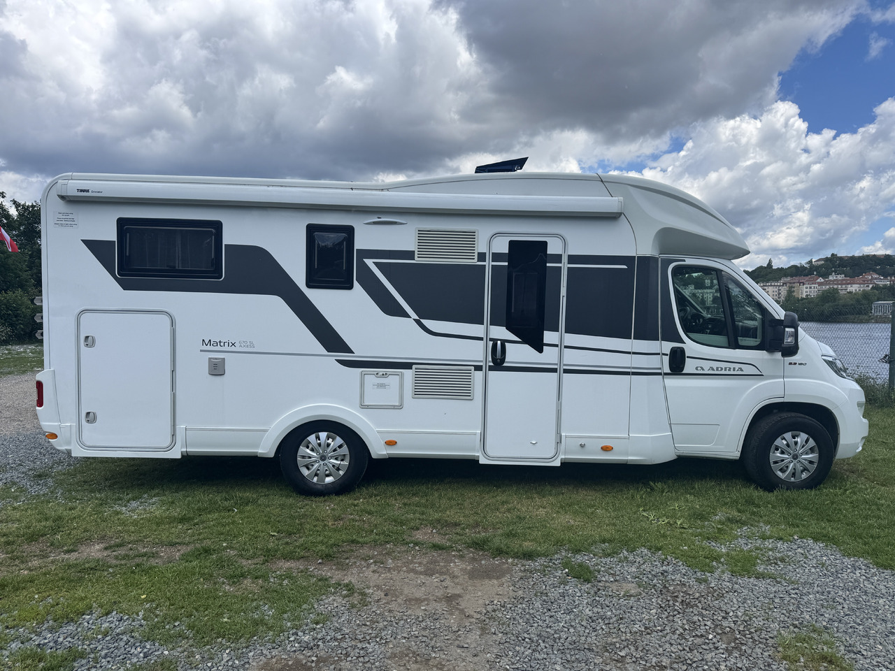 ADRIA Matrix 670 SL - Halvintegrerad husbil: bild 4 ADRIA Matrix 670 SL - Halvintegrerad husbil: bild 4