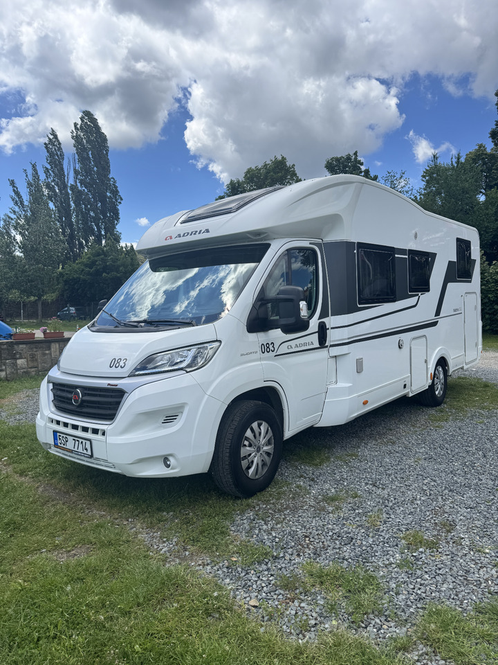 ADRIA Matrix 670 SL - Halvintegrerad husbil: bild 1 ADRIA Matrix 670 SL - Halvintegrerad husbil: bild 1