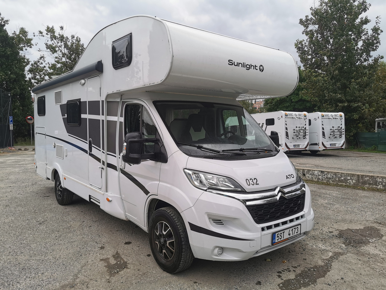 SUNLIGHT A 70 - Alkovbil: bild 1 SUNLIGHT A 70 - Alkovbil: bild 1