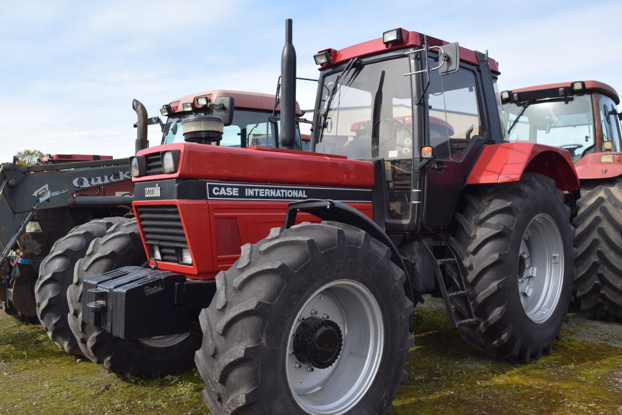 Case-IH 1455 XL A - Traktor: bild 2 Case-IH 1455 XL A - Traktor: bild 2