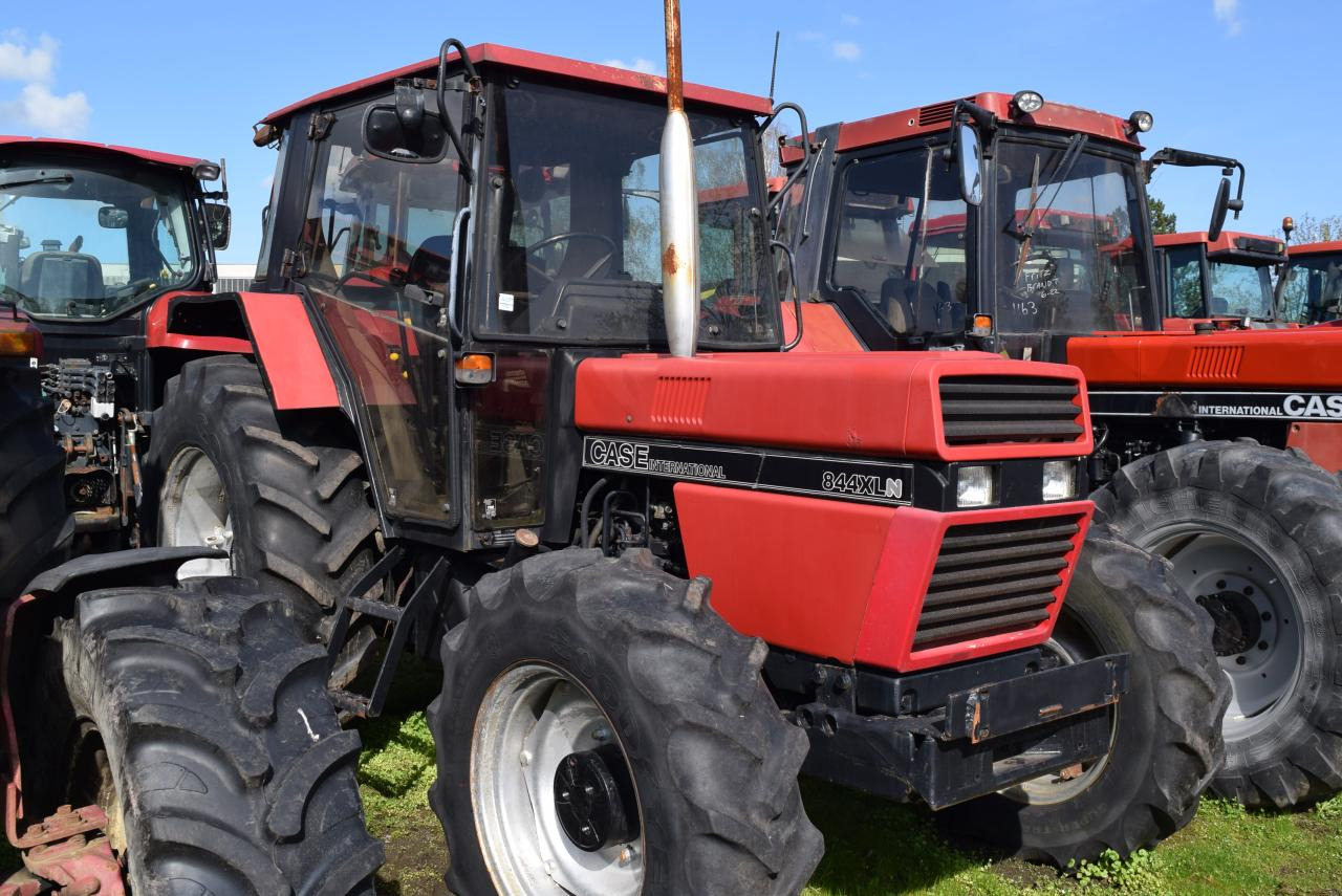 Case-IH 844 XLN - Traktor: bild 1 Case-IH 844 XLN - Traktor: bild 1