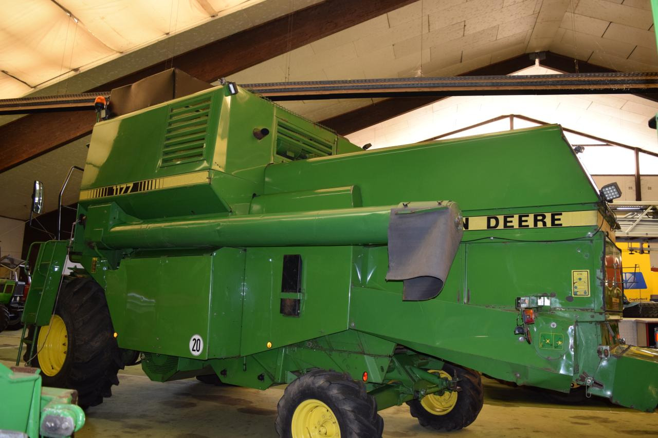 Skördetröska John Deere 1177: bild 6