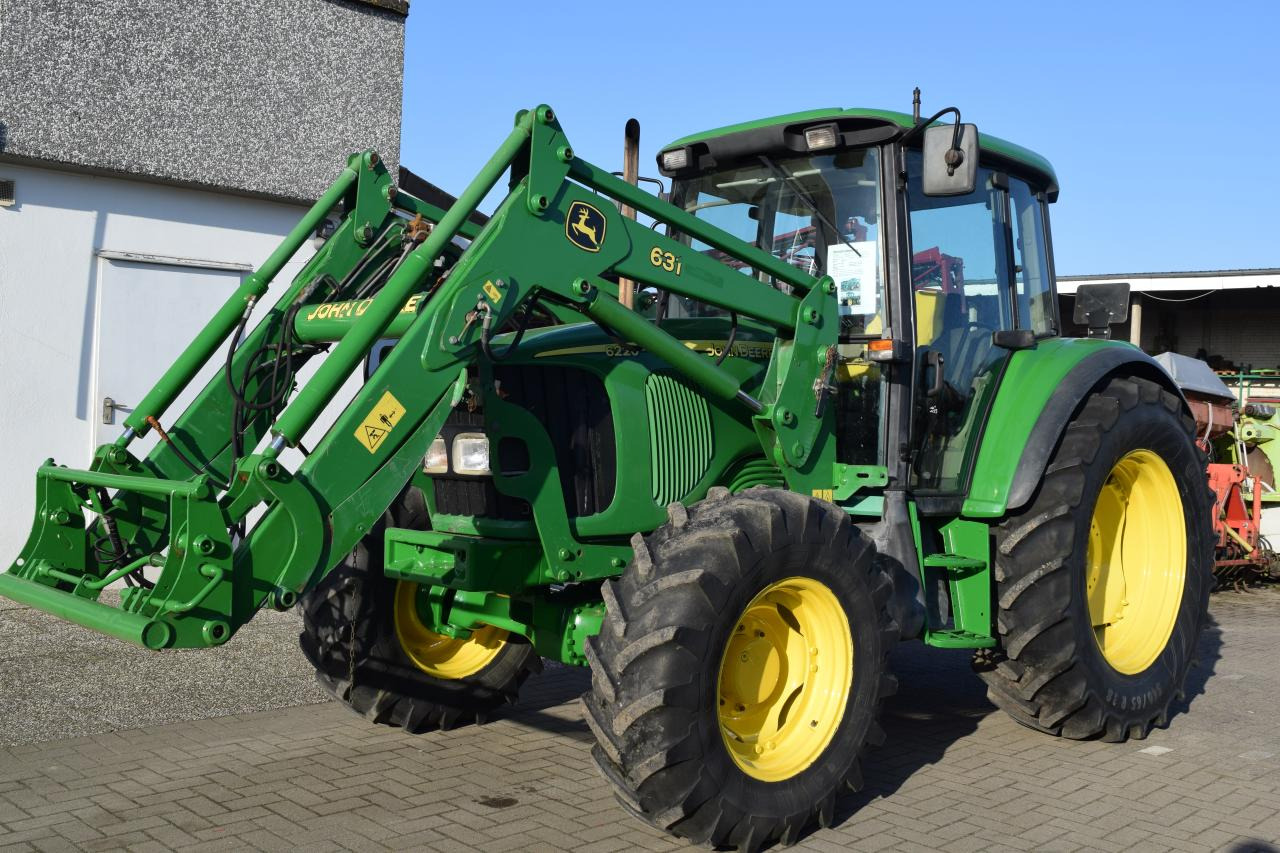 John Deere 6220 - Traktor: bild 4 John Deere 6220 - Traktor: bild 4