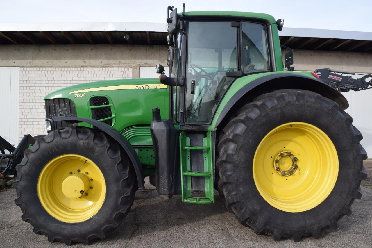 John Deere 7530 Premium - Traktor: bild 1 John Deere 7530 Premium - Traktor: bild 1