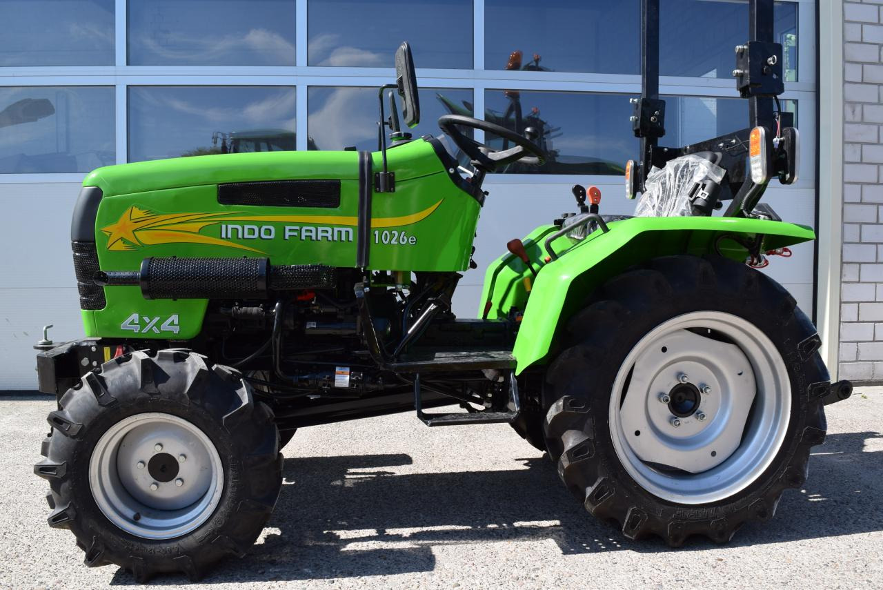 Klein-/Schmalspurtraktor INDO 1026 - Traktor med stor frihöjd: bild 1 Klein-/Schmalspurtraktor INDO 1026 - Traktor med stor frihöjd: bild 1
