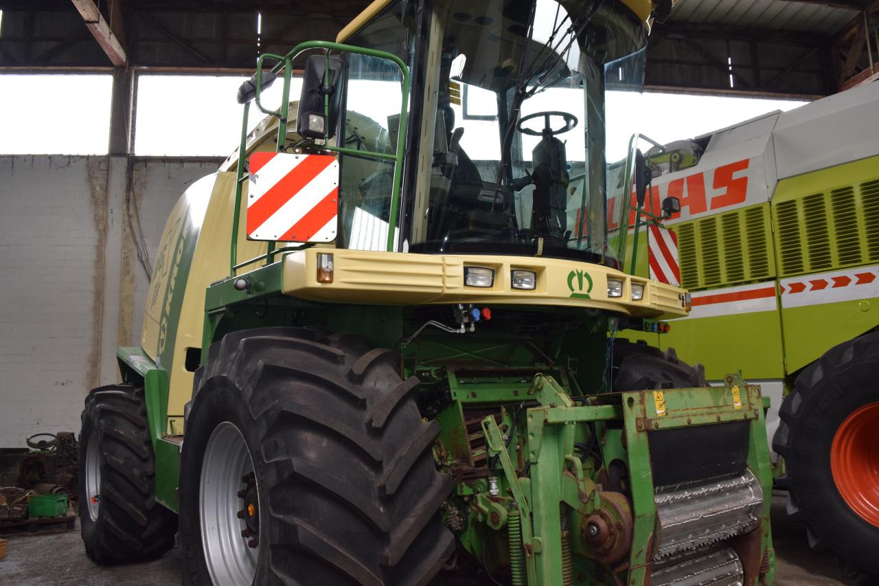 Krone Big X V8 - Exakthack: bild 3 Krone Big X V8 - Exakthack: bild 3