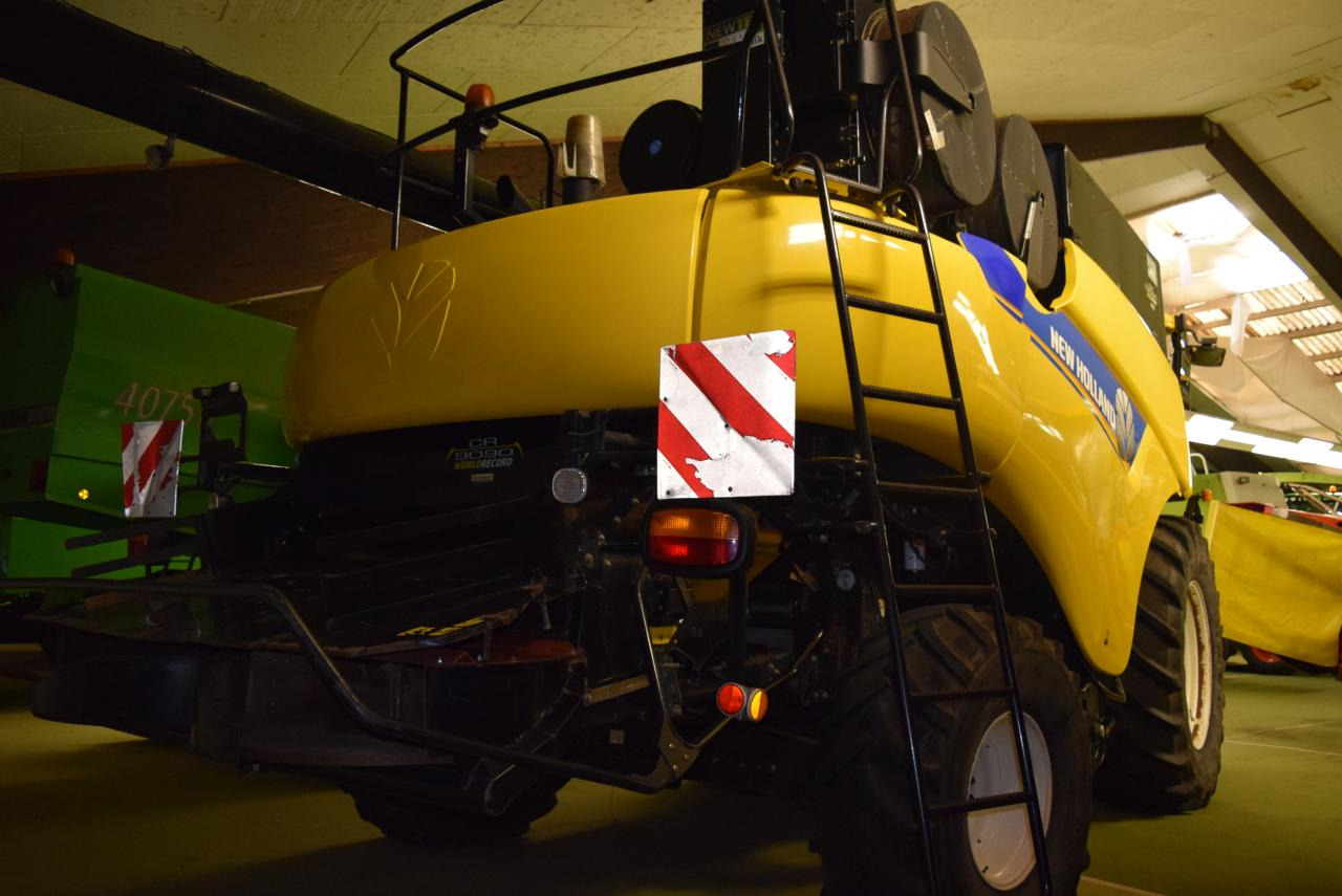 New Holland CR 9090 Elevation - Skördetröska: bild 4 New Holland CR 9090 Elevation - Skördetröska: bild 4