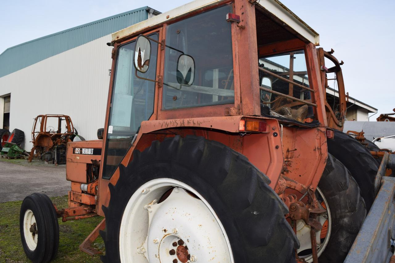 Renault 651 - Traktor: bild 4 Renault 651 - Traktor: bild 4