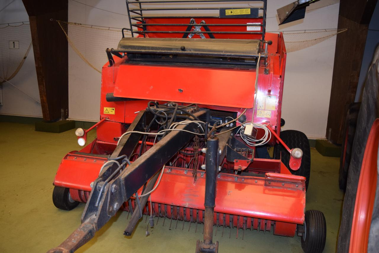 Unia DF 120.1.8 - Rundbalspress: bild 3 Unia DF 120.1.8 - Rundbalspress: bild 3