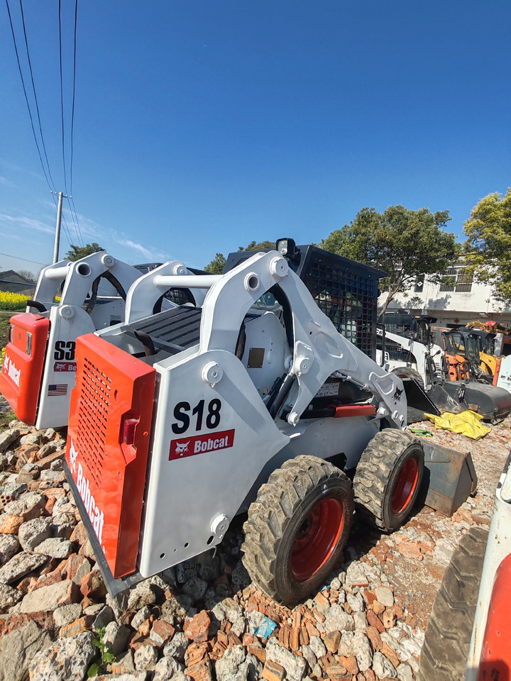 BOBCAT S18 - Kompaktlastare/ Slirstyrda lastare: bild 1 BOBCAT S18 - Kompaktlastare/ Slirstyrda lastare: bild 1