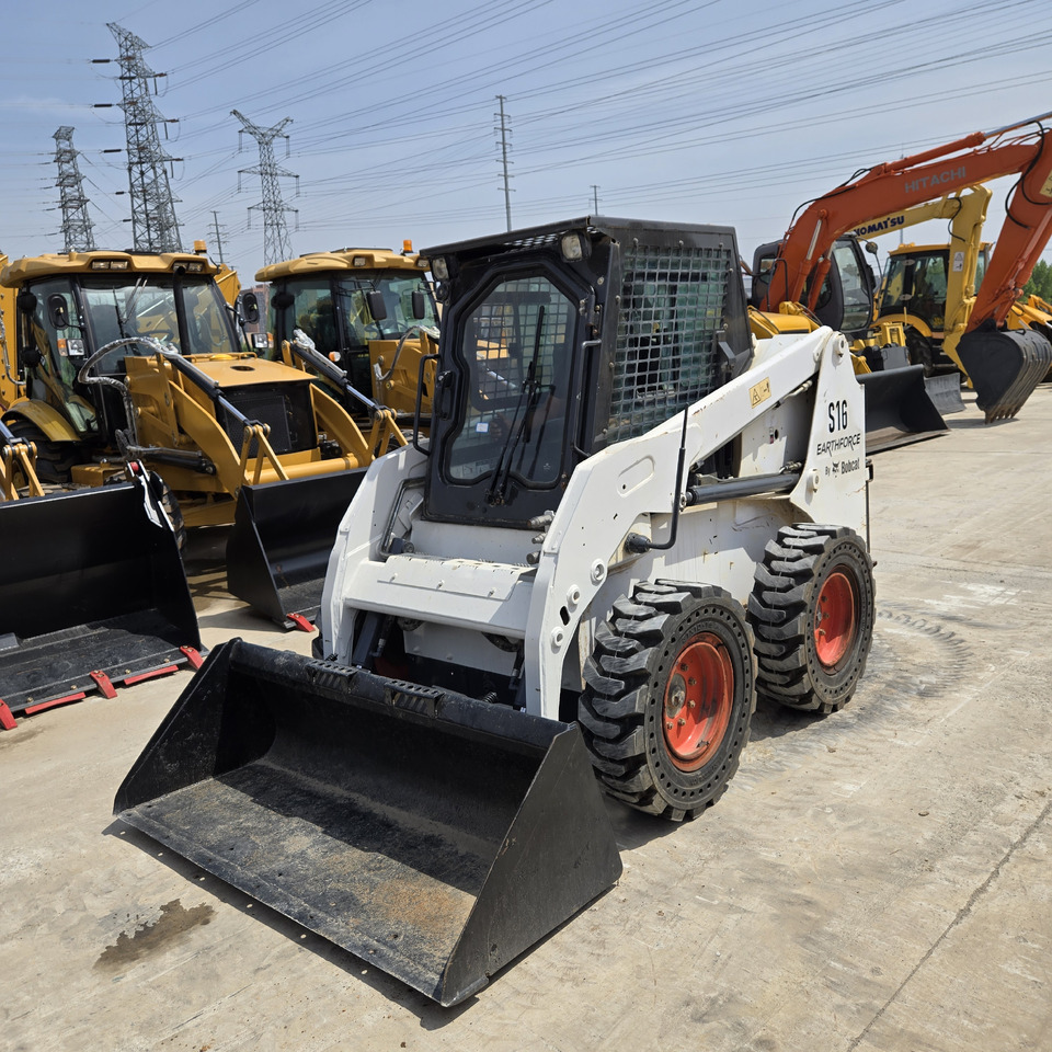 Bobcat S16 - Kompaktlastare/ Slirstyrda lastare: bild 2 Bobcat S16 - Kompaktlastare/ Slirstyrda lastare: bild 2