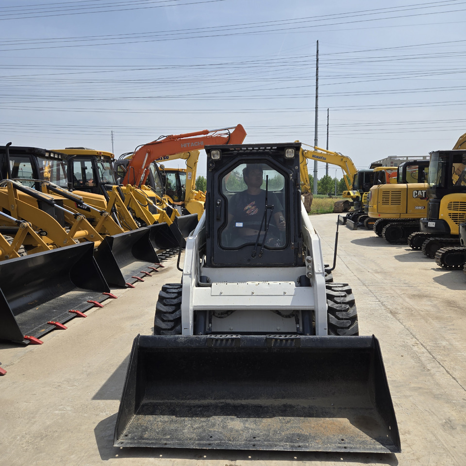 Bobcat S16 - Kompaktlastare/ Slirstyrda lastare: bild 3 Bobcat S16 - Kompaktlastare/ Slirstyrda lastare: bild 3