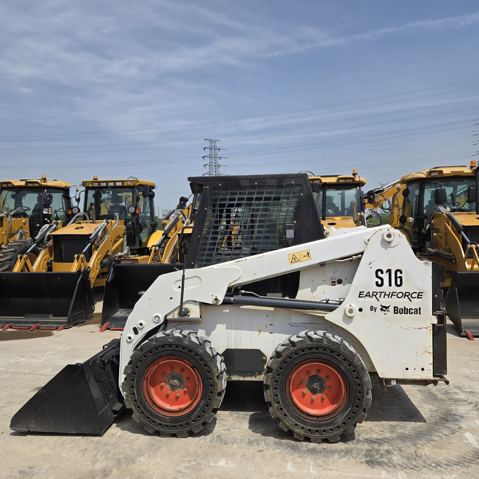 Bobcat S16 - Kompaktlastare/ Slirstyrda lastare: bild 1 Bobcat S16 - Kompaktlastare/ Slirstyrda lastare: bild 1