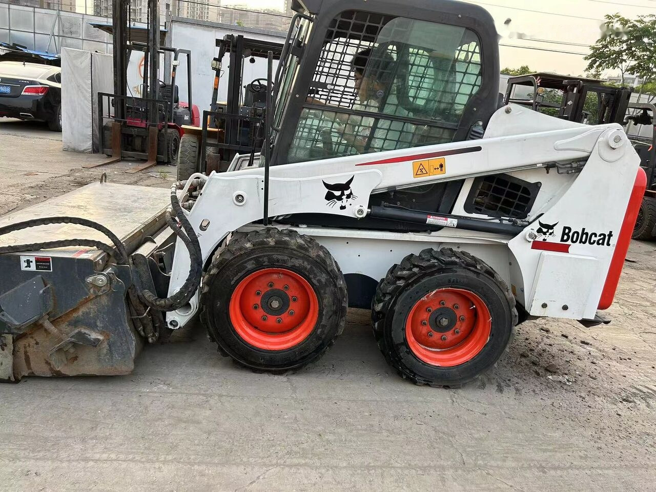 Bobcat S450 - Kompaktlastare/ Slirstyrda lastare: bild 2 Bobcat S450 - Kompaktlastare/ Slirstyrda lastare: bild 2