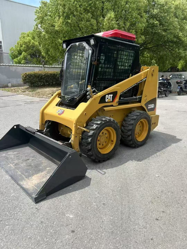 CAT 226B3 - Kompaktlastare/ Slirstyrda lastare: bild 4 CAT 226B3 - Kompaktlastare/ Slirstyrda lastare: bild 4