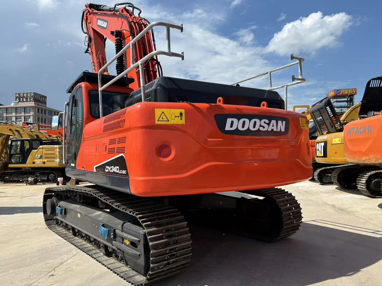 DOOSAN DX340LC-9C - Bandgrävare: bild 2 DOOSAN DX340LC-9C - Bandgrävare: bild 2