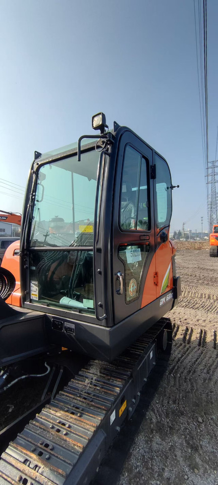 DOOSAN DX60E - Minigrävmaskin: bild 3 DOOSAN DX60E - Minigrävmaskin: bild 3