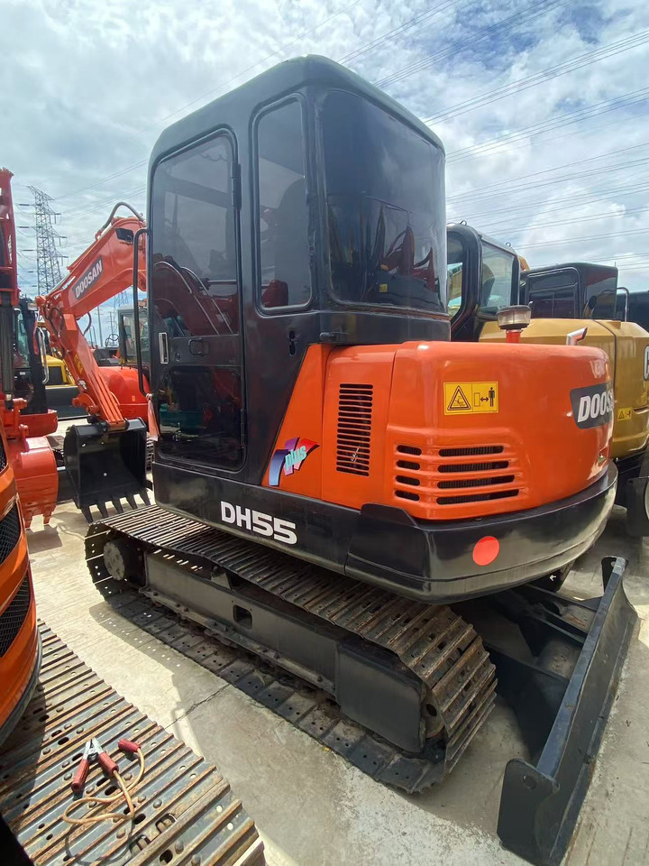 Doosan DH55 - Minigrävmaskin: bild 1 Doosan DH55 - Minigrävmaskin: bild 1